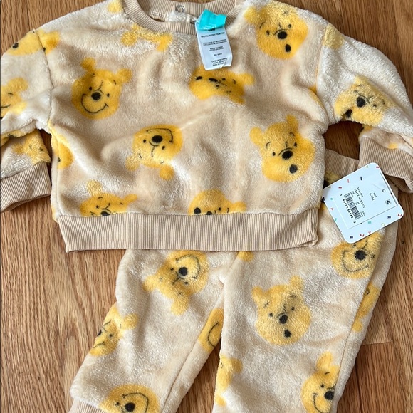 Disney Winnie the Pooh Set Size 6-9 Months - Picture 1 of 2